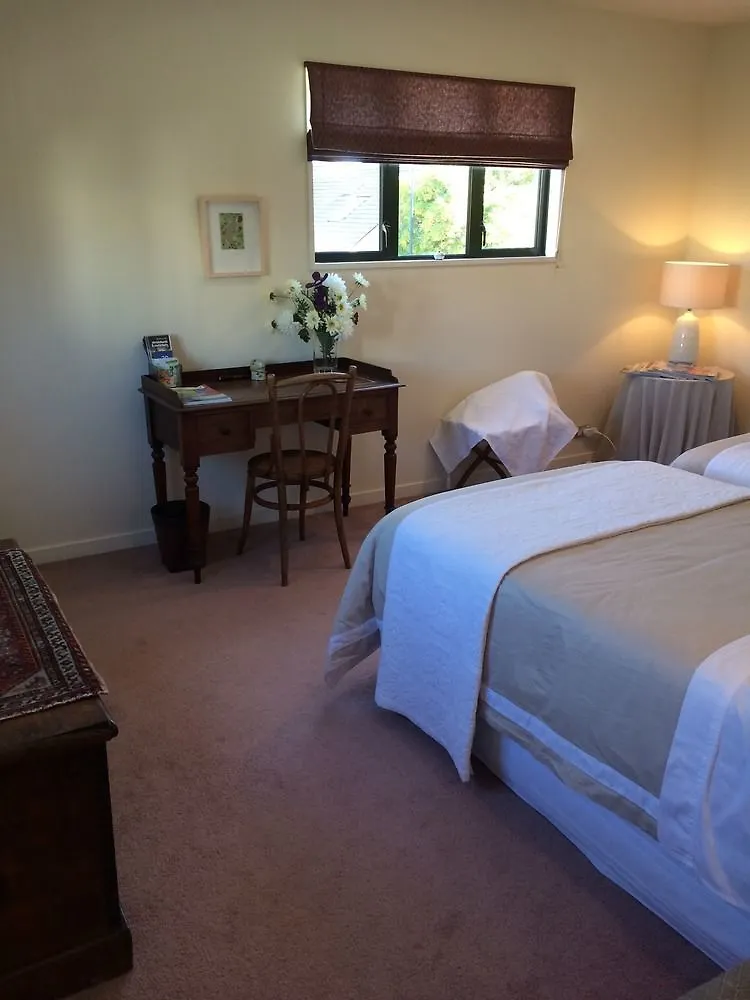 Bed & Breakfast 40 Thornycroft Street Bed And Breakfast Christchurch